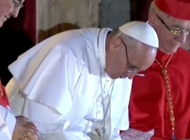 praying pope